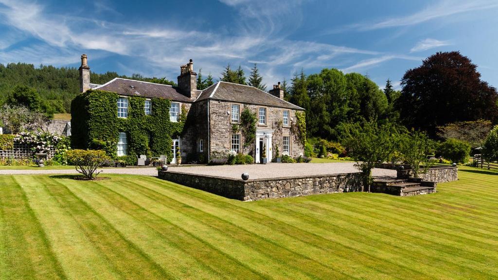 The Old Manse Of Blair, Boutique Hotel & Michelin Restaurant Blair Atholl Exterior photo