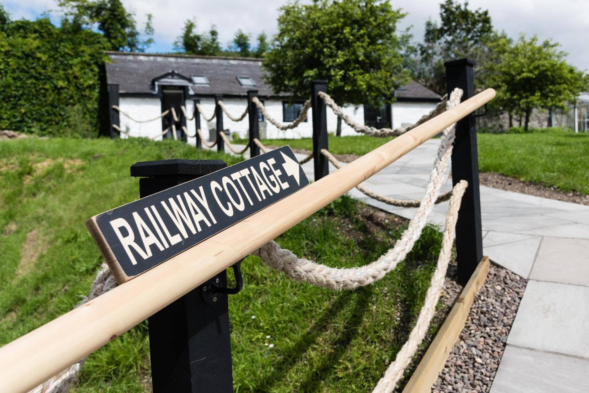 The Old Manse Of Blair, Boutique Hotel & Michelin Restaurant Blair Atholl Exterior photo